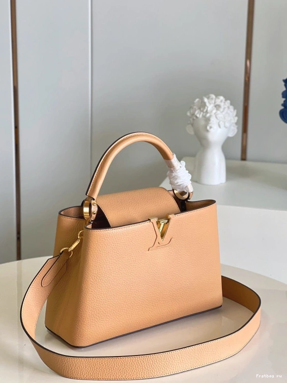 Frstbag ru LOUIS CAPUCINES BB VUITTON 0816